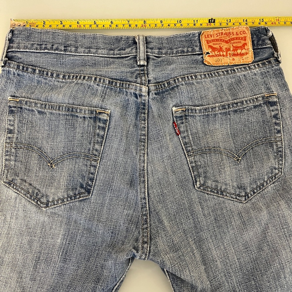 Levi’s 501 Jeans Button Fly Red Tag 30x30 Act 30x29 Blue Light Medium Wash Denim
